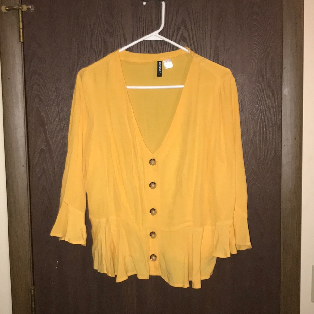 Daisy yellow blouse